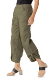 Side of women wearing the Sanctuary Cali Cargo Pant in mossy green