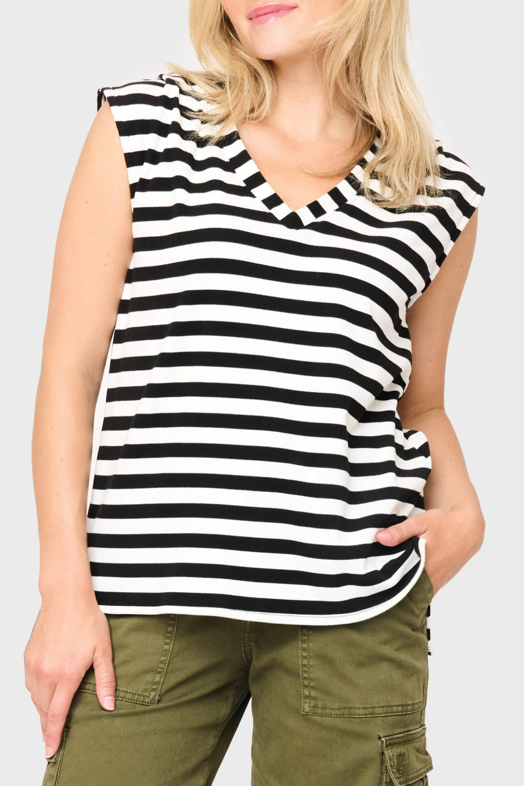Woman modeling The Favorite Luxe Essentials V-Neck Stripe Tee in Black White Stripe styled for casual weekend